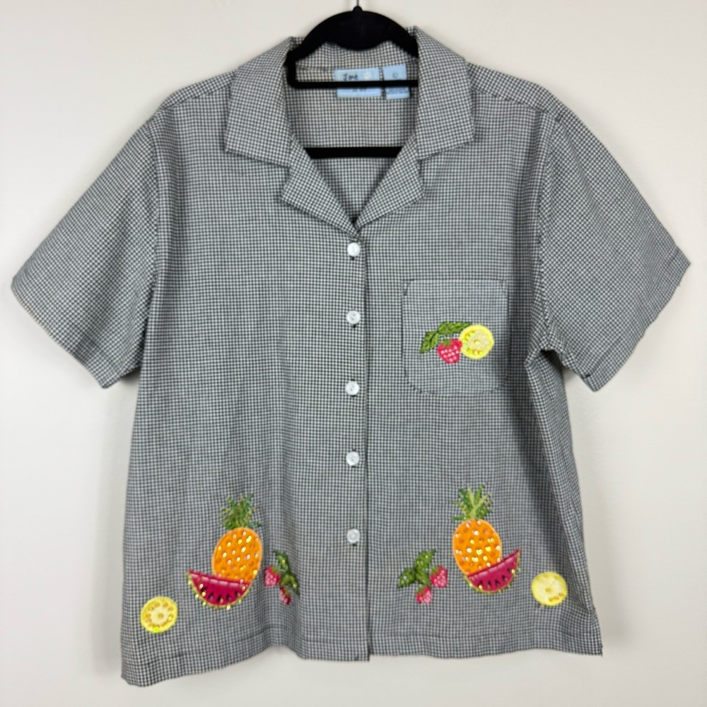Fruity Embroidered Button-Front Short Sleeve Top - Black/White